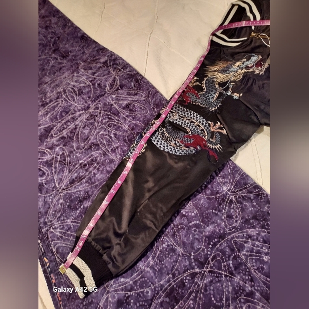 NWT Koisea satin bomber jacket, unisex size M (oversized for women) - Picture 10 of 12